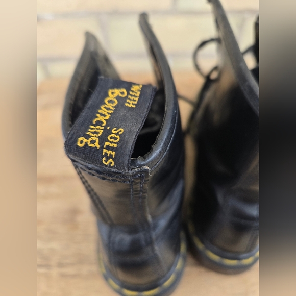 Vintage Made in England Dr. Martens - Picture 6 of 12